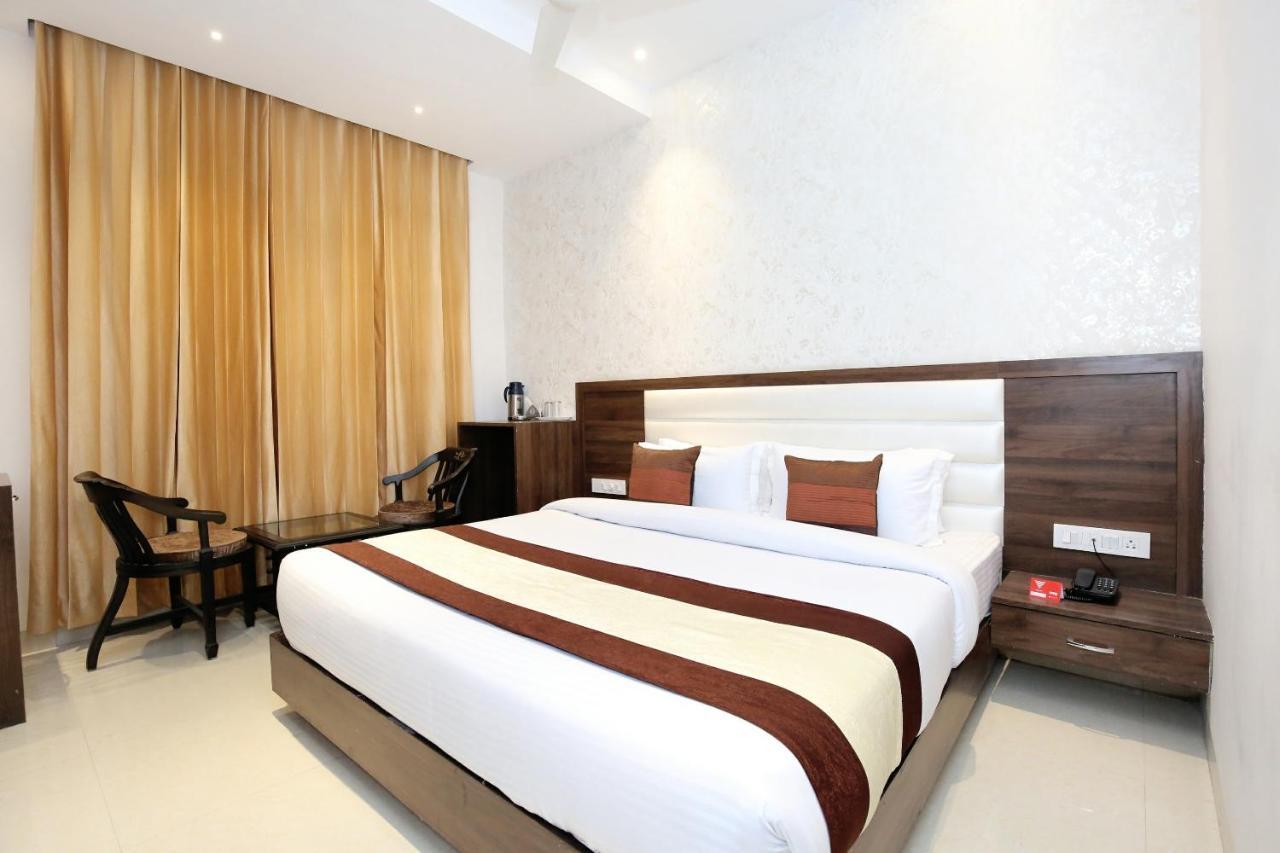 Oyo 11680 Hotel Grand Star Amritsar Buitenkant foto