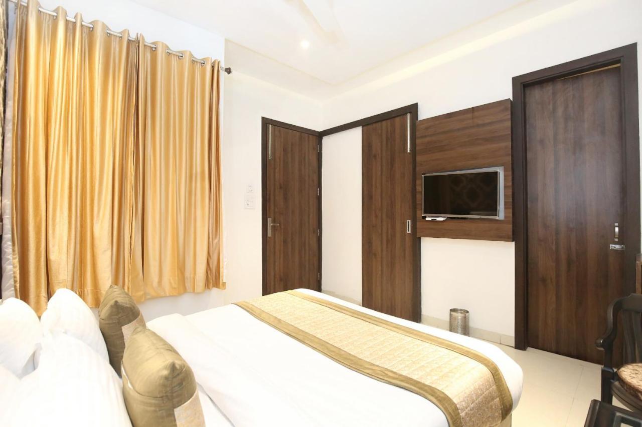 Oyo 11680 Hotel Grand Star Amritsar Buitenkant foto