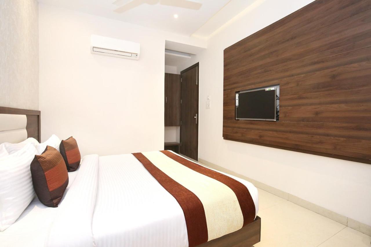 Oyo 11680 Hotel Grand Star Amritsar Buitenkant foto